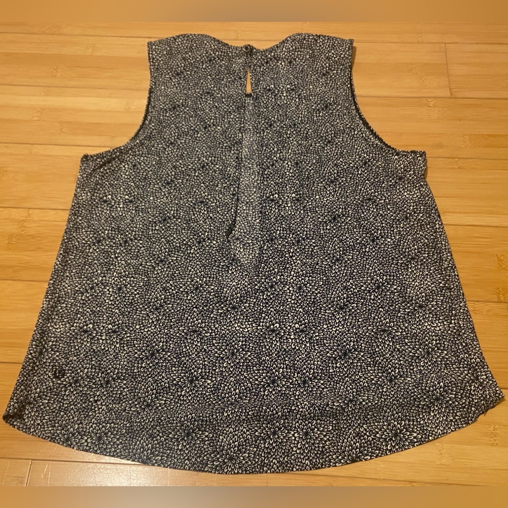 Lululemon Low Key Tank Minimalist Performance Sleeveless Women’s Size 6 - Picture 7 of 8